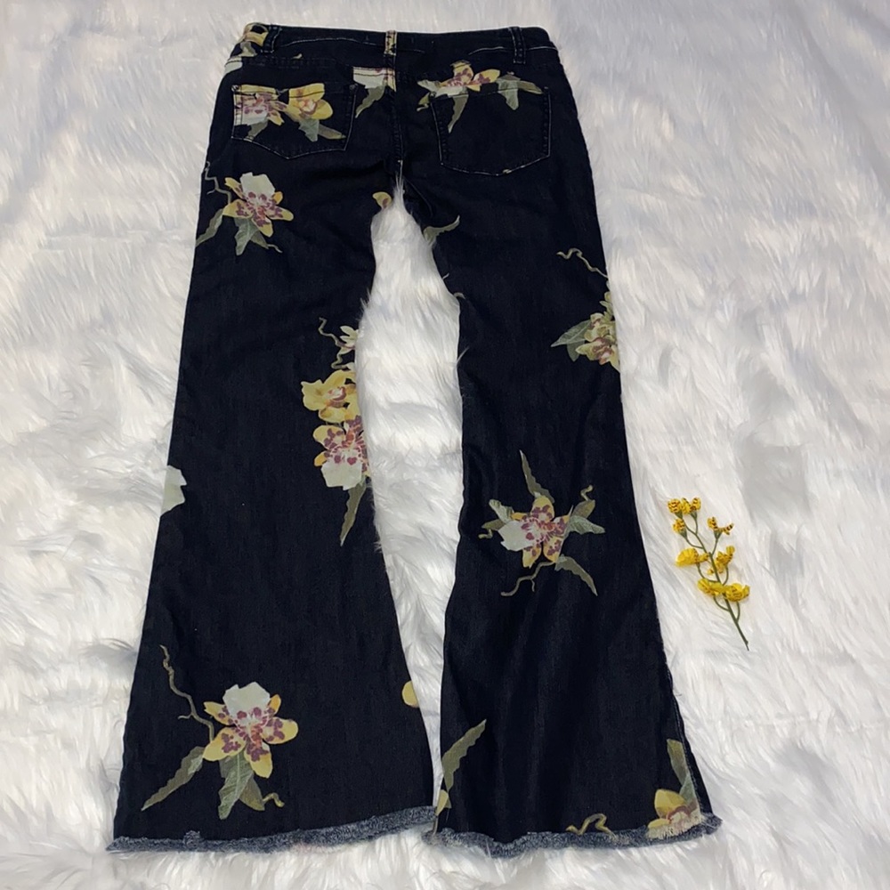 Free Feople Floral Boho Fray Hem Flare Jeans 27 - Picture 10 of 13